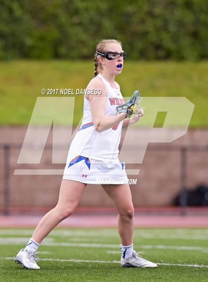 Thumbnail 2 in St. Ignatius vs. Archbishop Mitty photogallery.