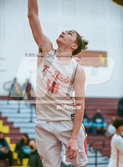 Thumbnail 1 in Spanaway Lake @ Mount Tahoma photogallery.
