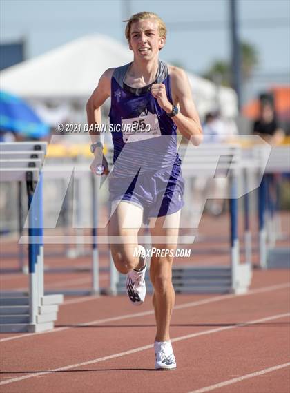 Thumbnail 3 in AIA Track & Field Championships (Boys Relay 4x800 DIV 3) photogallery.