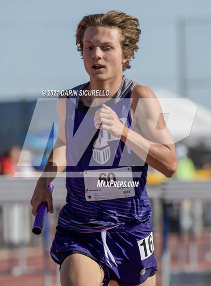Thumbnail 2 in AIA Track & Field Championships (Boys Relay 4x800 DIV 3) photogallery.