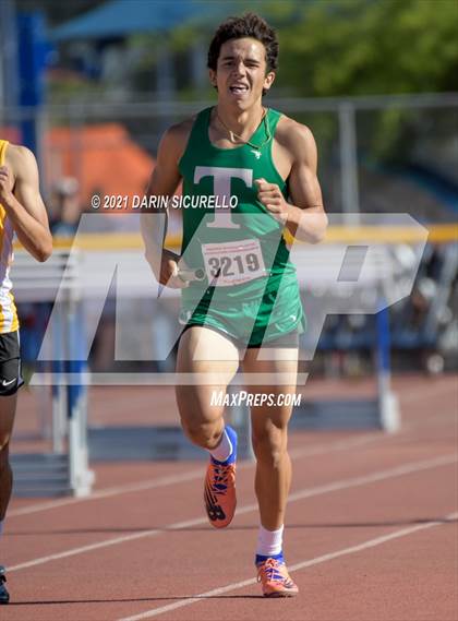 Thumbnail 3 in AIA Track & Field Championships (Boys Relay 4x800 DIV 3) photogallery.