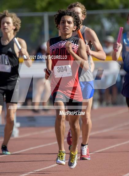 Thumbnail 2 in AIA Track & Field Championships (Boys Relay 4x800 DIV 3) photogallery.