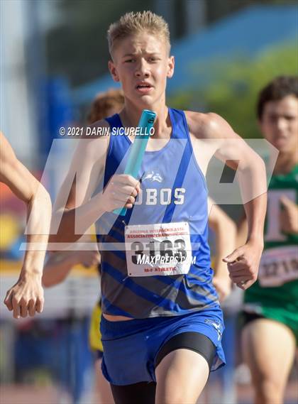 Thumbnail 2 in AIA Track & Field Championships (Boys Relay 4x800 DIV 3) photogallery.