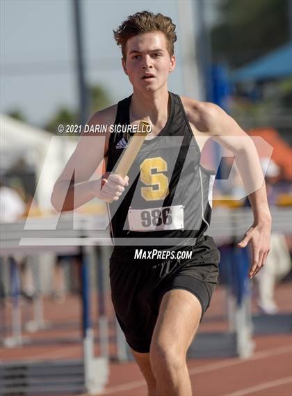 Thumbnail 3 in AIA Track & Field Championships (Boys Relay 4x800 DIV 3) photogallery.