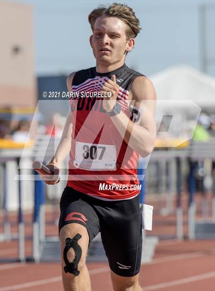 Thumbnail 2 in AIA Track & Field Championships (Boys Relay 4x800 DIV 3) photogallery.