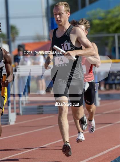 Thumbnail 2 in AIA Track & Field Championships (Boys Relay 4x800 DIV 3) photogallery.