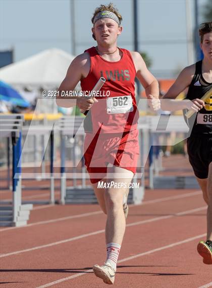 Thumbnail 1 in AIA Track & Field Championships (Boys Relay 4x800 DIV 3) photogallery.