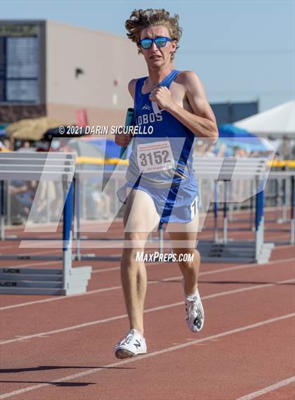 Thumbnail 2 in AIA Track & Field Championships (Boys Relay 4x800 DIV 3) photogallery.