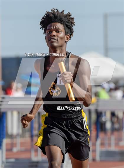 Thumbnail 3 in AIA Track & Field Championships (Boys Relay 4x800 DIV 3) photogallery.