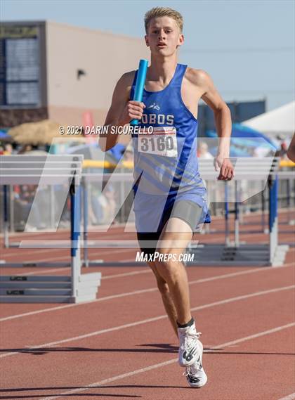 Thumbnail 3 in AIA Track & Field Championships (Boys Relay 4x800 DIV 3) photogallery.
