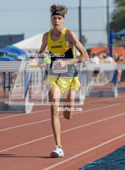 Thumbnail 2 in AIA Track & Field Championships (Boys Relay 4x800 DIV 3) photogallery.