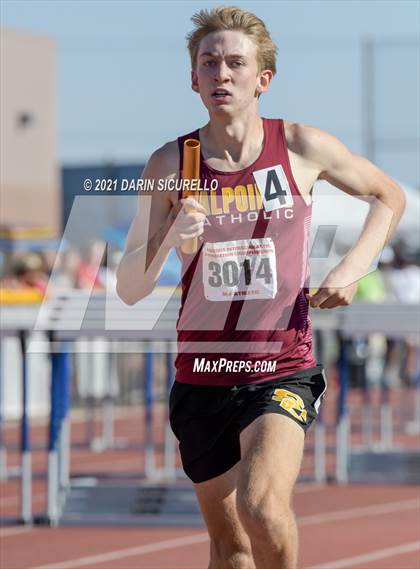 Thumbnail 3 in AIA Track & Field Championships (Boys Relay 4x800 DIV 3) photogallery.
