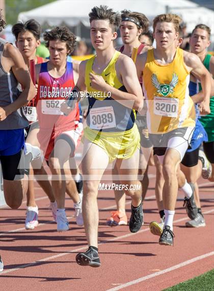 Thumbnail 2 in AIA Track & Field Championships (Boys Relay 4x800 DIV 3) photogallery.