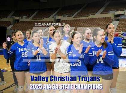 Thumbnail 2 in Northwest Christian vs Valley Christian (AIA 3A Final - Awards) photogallery.