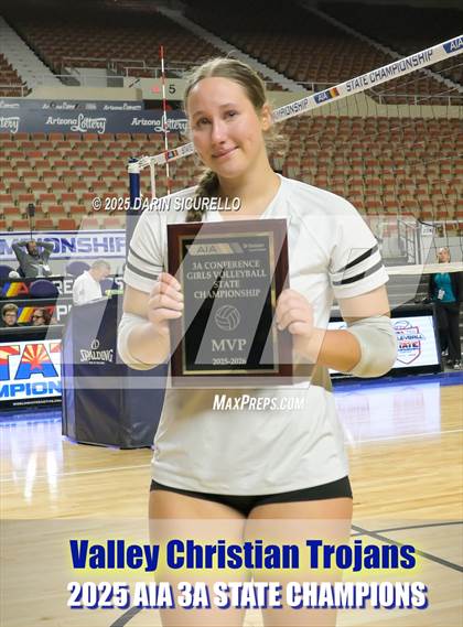 Thumbnail 2 in Northwest Christian vs Valley Christian (AIA 3A Final - Awards) photogallery.