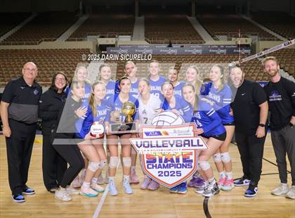 Thumbnail 3 in Northwest Christian vs Valley Christian (AIA 3A Final - Awards) photogallery.