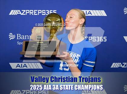 Thumbnail 2 in Northwest Christian vs Valley Christian (AIA 3A Final - Awards) photogallery.