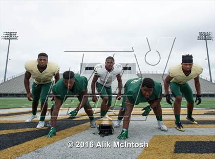 Thumbnail 3 in DeSoto (2016 Preseason Top 25 Early Contenders Photo Shoot)  photogallery.