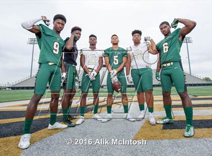 Thumbnail 1 in DeSoto (2016 Preseason Top 25 Early Contenders Photo Shoot)  photogallery.