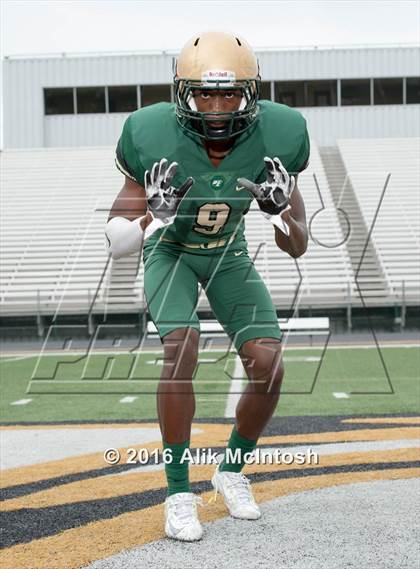 Thumbnail 3 in DeSoto (2016 Preseason Top 25 Early Contenders Photo Shoot)  photogallery.