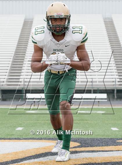 Thumbnail 1 in DeSoto (2016 Preseason Top 25 Early Contenders Photo Shoot)  photogallery.