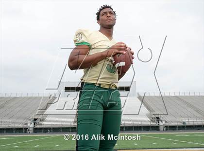 Thumbnail 1 in DeSoto (2016 Preseason Top 25 Early Contenders Photo Shoot)  photogallery.