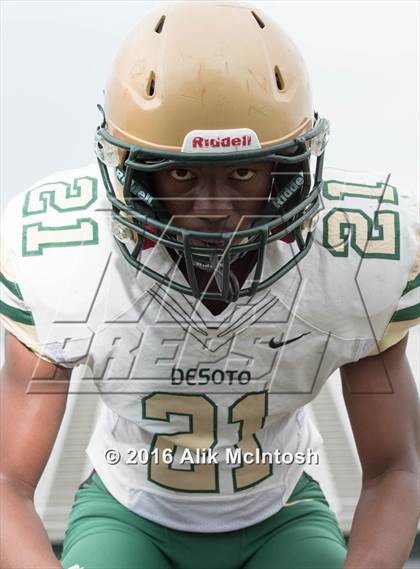 Thumbnail 3 in DeSoto (2016 Preseason Top 25 Early Contenders Photo Shoot)  photogallery.