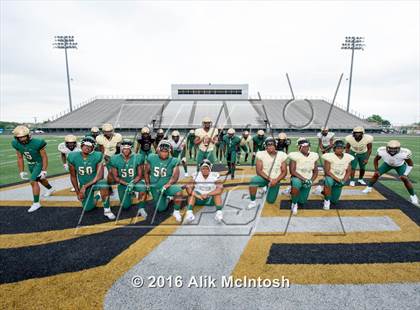 Thumbnail 1 in DeSoto (2016 Preseason Top 25 Early Contenders Photo Shoot)  photogallery.