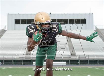 Thumbnail 2 in DeSoto (2016 Preseason Top 25 Early Contenders Photo Shoot)  photogallery.