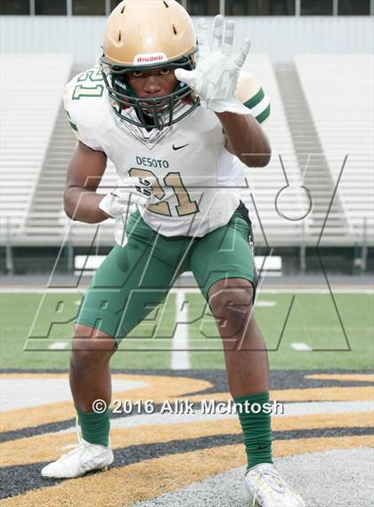 Thumbnail 1 in DeSoto (2016 Preseason Top 25 Early Contenders Photo Shoot)  photogallery.