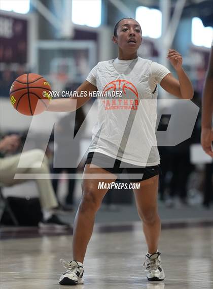 Thumbnail 2 in Medina Valley vs Klein Collins (Texas Association of Basketball Coaches Showcase) photogallery.