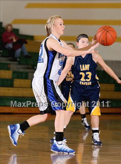Thumbnail 2 in Karns vs. Seymour (Pilot Food-mart Invitational) photogallery.