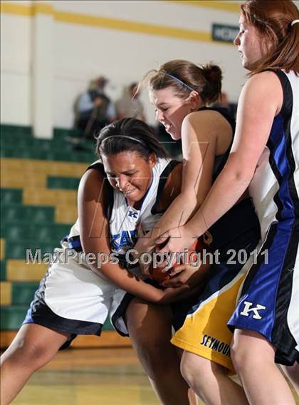 Thumbnail 2 in Karns vs. Seymour (Pilot Food-mart Invitational) photogallery.