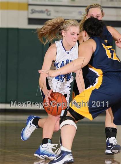 Thumbnail 3 in Karns vs. Seymour (Pilot Food-mart Invitational) photogallery.