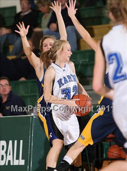 Thumbnail 3 in Karns vs. Seymour (Pilot Food-mart Invitational) photogallery.