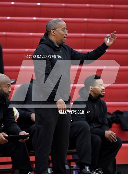 Thumbnail 3 in Garces Memorial vs. St. Patrick-St. Vincent (Fr. Barry Christmas Classic) photogallery.