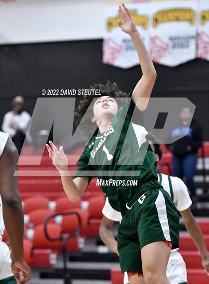 Thumbnail 1 in Garces Memorial vs. St. Patrick-St. Vincent (Fr. Barry Christmas Classic) photogallery.
