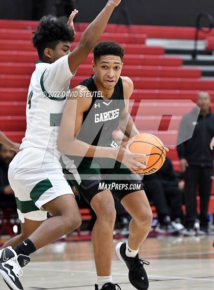 Thumbnail 2 in Garces Memorial vs. St. Patrick-St. Vincent (Fr. Barry Christmas Classic) photogallery.