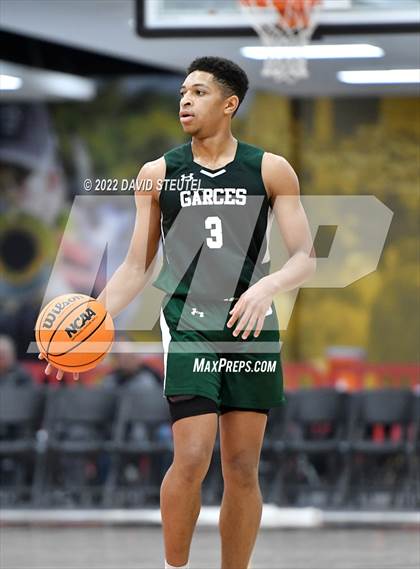 Thumbnail 2 in Garces Memorial vs. St. Patrick-St. Vincent (Fr. Barry Christmas Classic) photogallery.