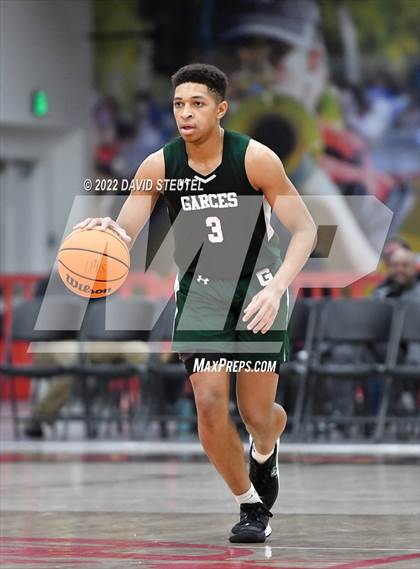 Thumbnail 3 in Garces Memorial vs. St. Patrick-St. Vincent (Fr. Barry Christmas Classic) photogallery.