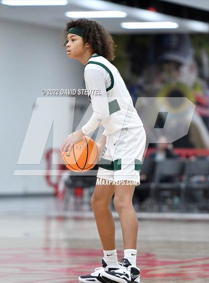 Thumbnail 1 in Garces Memorial vs. St. Patrick-St. Vincent (Fr. Barry Christmas Classic) photogallery.