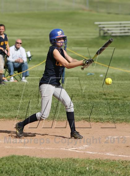 Thumbnail 3 in Vinal RVT vs. Capital Prep photogallery.
