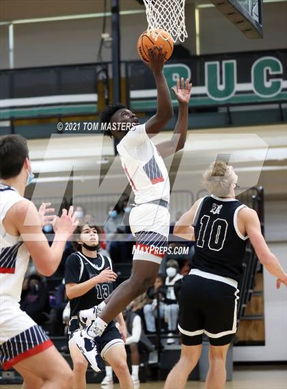 Thumbnail 1 in Carmel Christian vs. Providence Day photogallery.