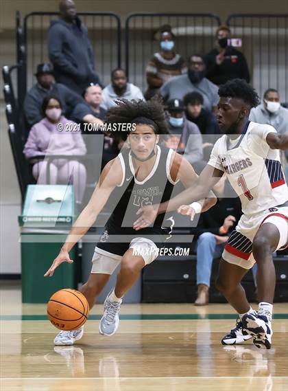 Thumbnail 2 in Carmel Christian vs. Providence Day photogallery.