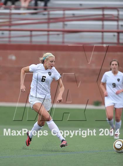 Thumbnail 3 in Rock Canyon vs. Prairie View (CHSAA 5A 1st Round) photogallery.
