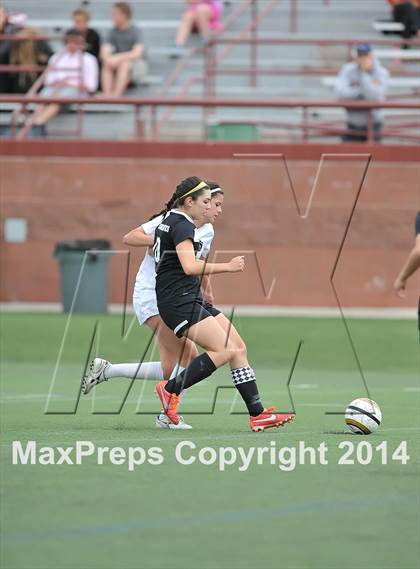 Thumbnail 3 in Rock Canyon vs. Prairie View (CHSAA 5A 1st Round) photogallery.