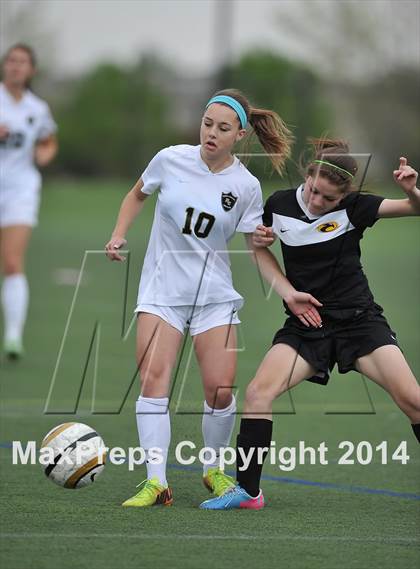 Thumbnail 3 in Rock Canyon vs. Prairie View (CHSAA 5A 1st Round) photogallery.