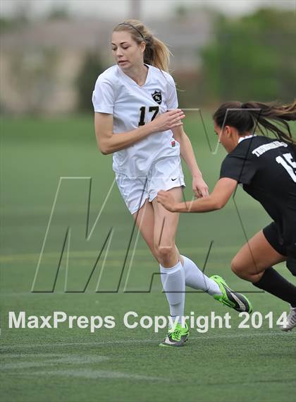 Thumbnail 3 in Rock Canyon vs. Prairie View (CHSAA 5A 1st Round) photogallery.