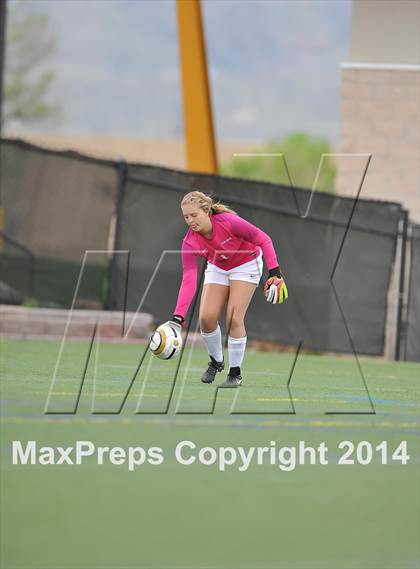 Thumbnail 3 in Rock Canyon vs. Prairie View (CHSAA 5A 1st Round) photogallery.