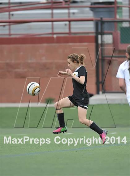 Thumbnail 3 in Rock Canyon vs. Prairie View (CHSAA 5A 1st Round) photogallery.